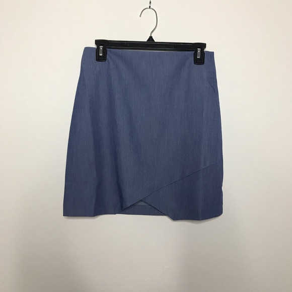 BCNGMaxazria Blue Chambray Faux Denim Mini Skirt - Picture 1 of 3